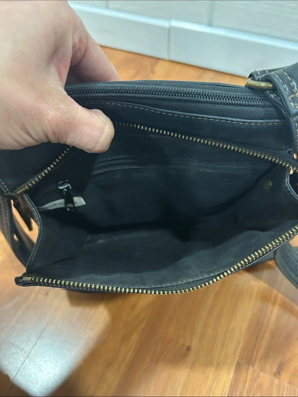 Fossil Black Leather Messenger Crossbody Bag